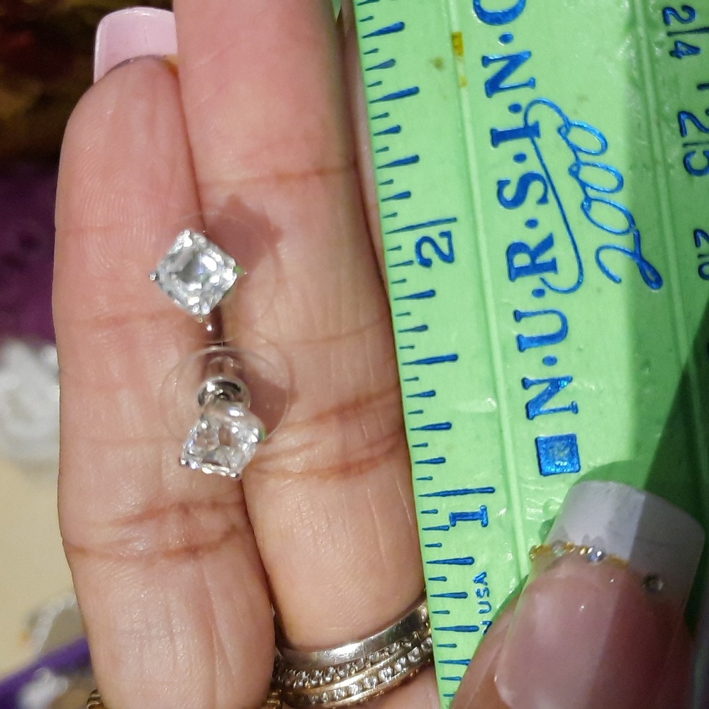 GENUINE AUTHENTIC STERLING SILVER BIG A$$ PRINCESS CUT STUD EARRINGS NIB GIFT
